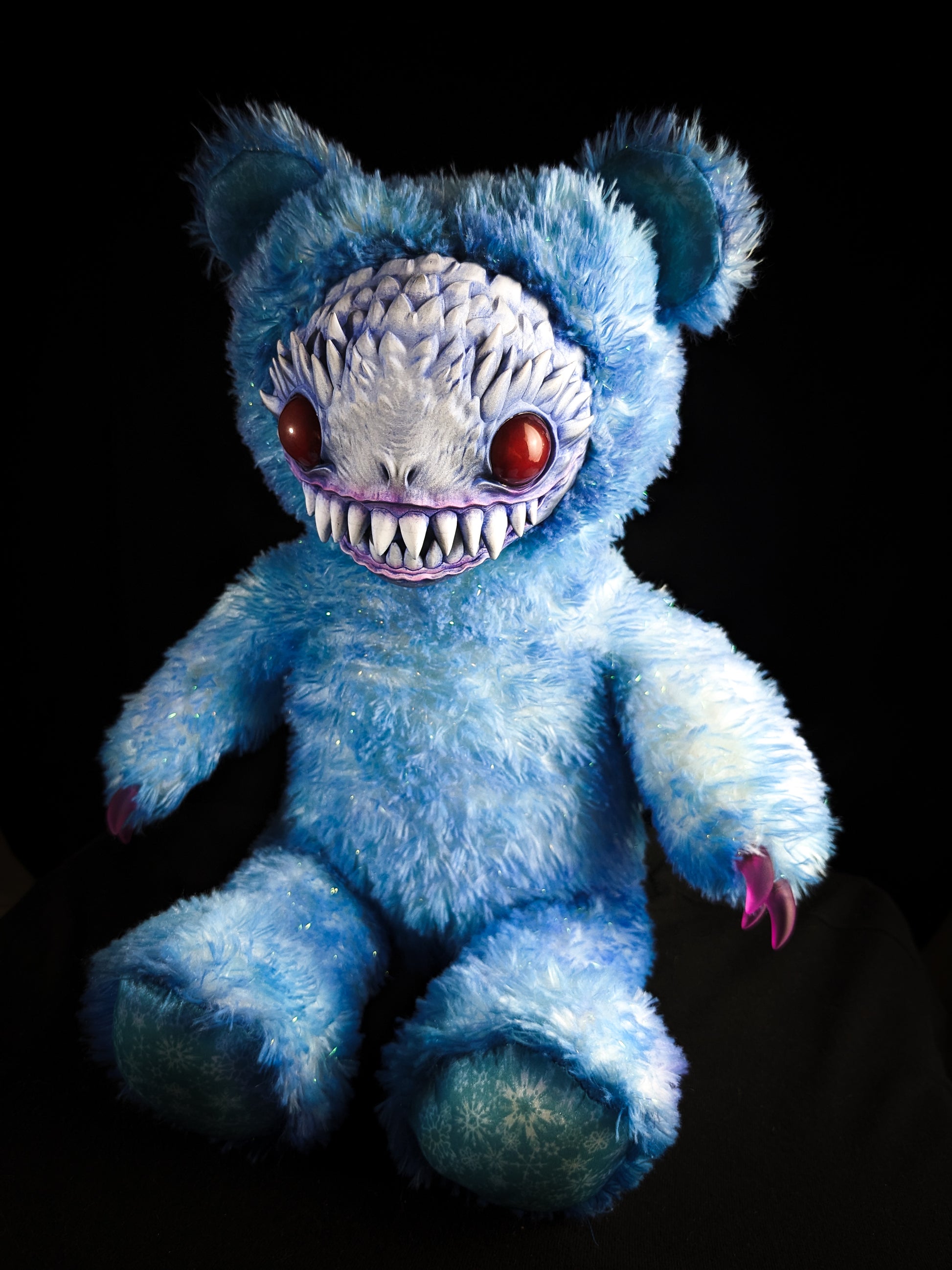 Frenzung (Gloomy Glacier Ver.) - Monster Art Doll Plush Toy