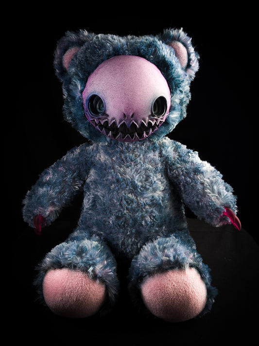 Haluwo (Sweet Phantom Ver.) - CRYPTCRITS Monster Art Doll Plush Toy