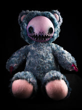 Load image into Gallery viewer, Haluwo (Sweet Phantom Ver.) - CRYPTCRITS Monster Art Doll Plush Toy
