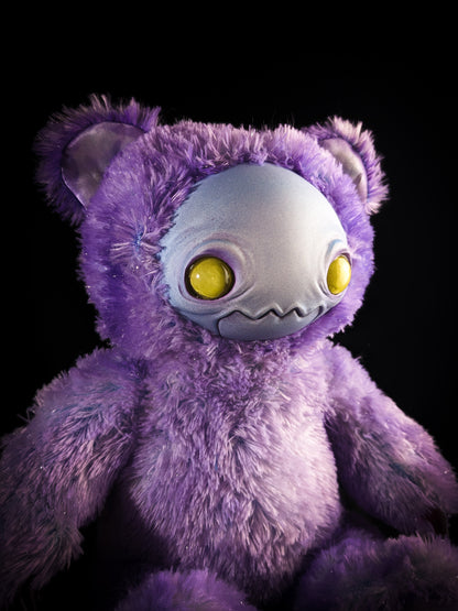 Ectophasma (Pearlescent Phantom Ver.) - CRYPTCRITS Monster Art Doll Plush Toy
