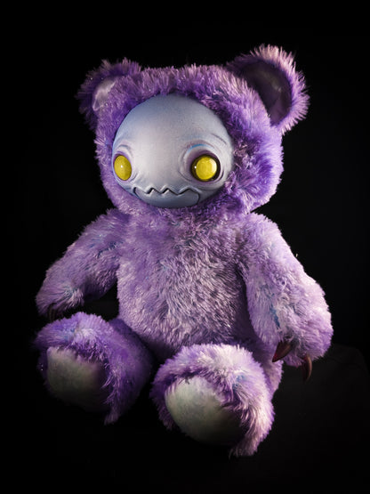 Ectophasma (Pearlescent Phantom Ver.) - CRYPTCRITS Monster Art Doll Plush Toy
