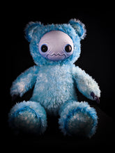 Load image into Gallery viewer, Ectophasma (Blue Specter Ver.) - CRYPTCRITS Monster Art Doll Plush Toy
