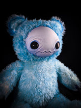 Load image into Gallery viewer, Ectophasma (Blue Specter Ver.) - CRYPTCRITS Monster Art Doll Plush Toy

