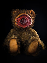 Load image into Gallery viewer, Urchin (Grueling Gore Ver.) - CRYPTCRITS Monster Art Doll Plush Toy
