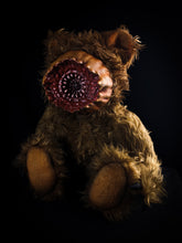 Load image into Gallery viewer, Urchin (Grueling Gore Ver.) - CRYPTCRITS Monster Art Doll Plush Toy
