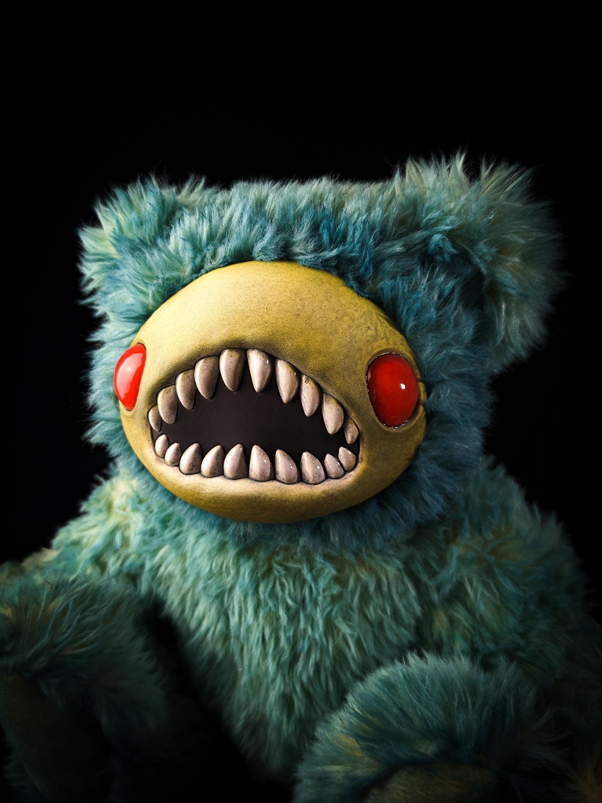 Skree (Gloomy Gasp Ver.) - CRYPTCRITS Monster Art Doll Plush Toy