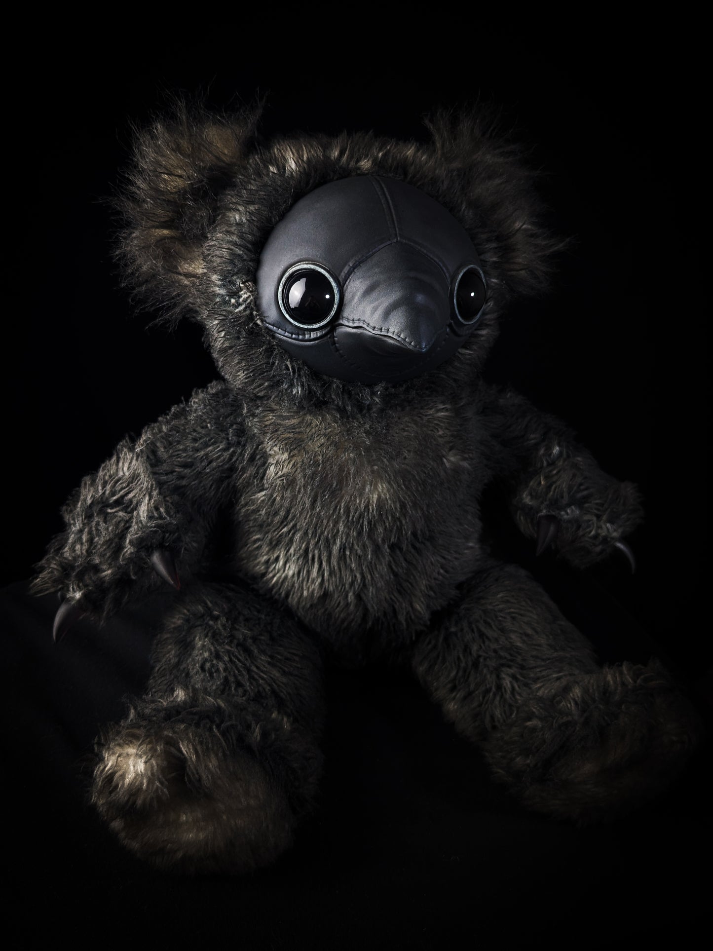 Ambroise (Silent Syringe Ver.) - CRYPTCRITS Monster Art Doll Plush Toy