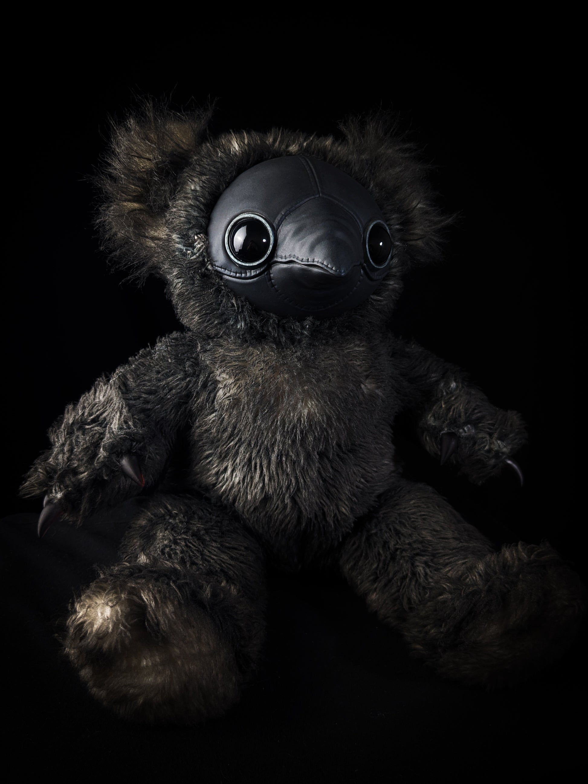 Ambroise (Silent Syringe Ver.) - CRYPTCRITS Monster Art Doll Plush Toy