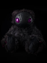 Load image into Gallery viewer, Holoth (Freakish Flutter Ver.) - CRYPTCRITS Monster Art Doll Plush Toy
