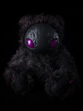 Load image into Gallery viewer, Holoth (Freakish Flutter Ver.) - CRYPTCRITS Monster Art Doll Plush Toy
