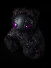 Load image into Gallery viewer, Holoth (Freakish Flutter Ver.) - CRYPTCRITS Monster Art Doll Plush Toy
