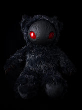 Load image into Gallery viewer, Holoth (Emerging Evil Ver.) - CRYPTCRITS Monster Art Doll Plush Toy
