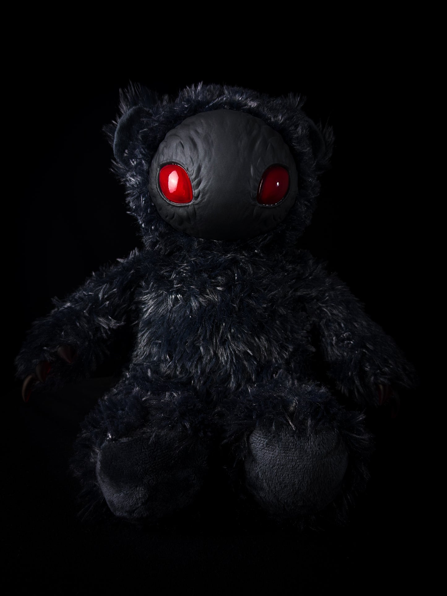 Holoth (Emerging Evil Ver.) - CRYPTCRITS Monster Art Doll Plush Toy