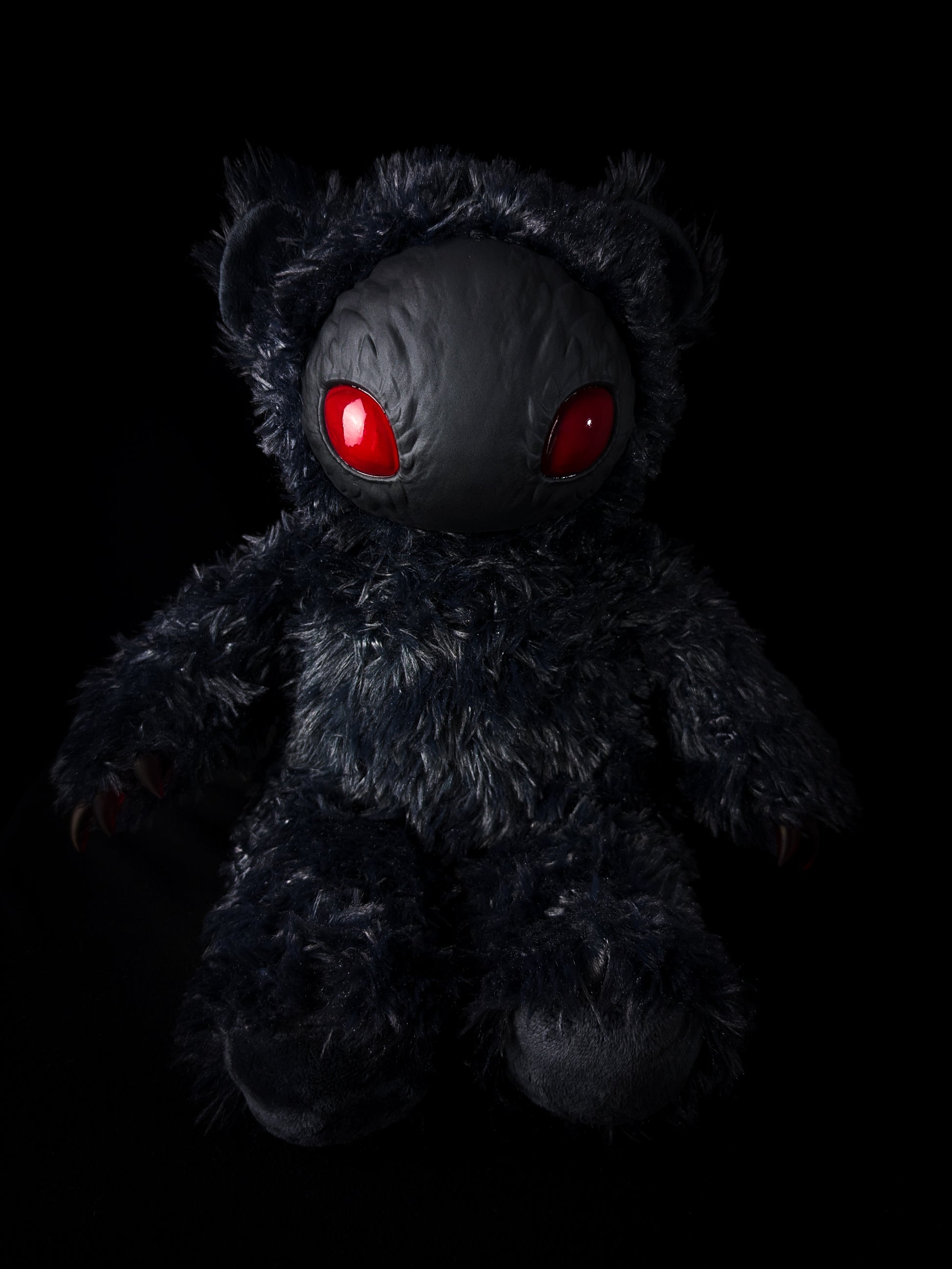 Holoth (Emerging Evil Ver.) - CRYPTCRITS Monster Art Doll Plush Toy