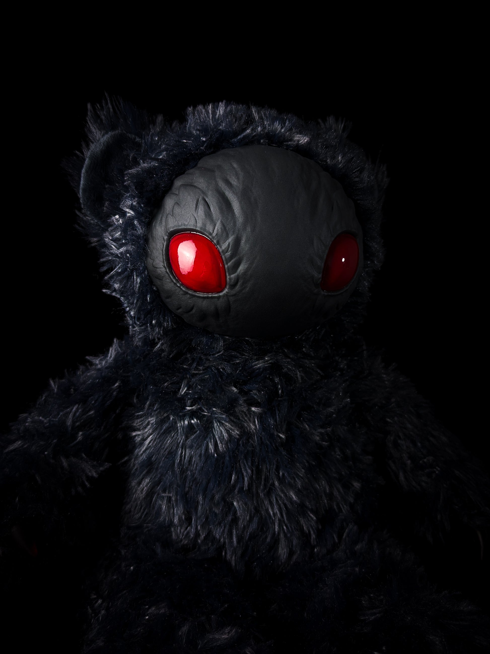 Holoth (Emerging Evil Ver.) - CRYPTCRITS Monster Art Doll Plush Toy