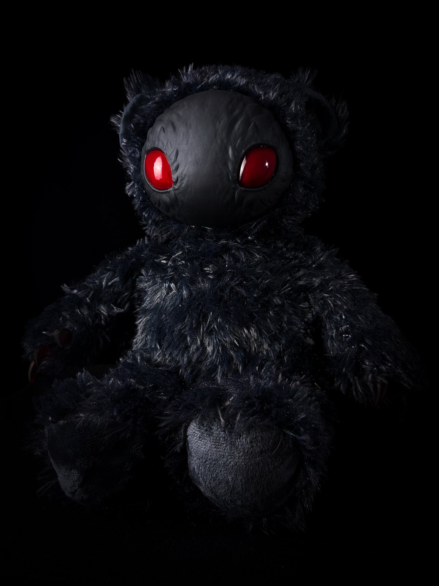 Holoth (Emerging Evil Ver.) - CRYPTCRITS Monster Art Doll Plush Toy