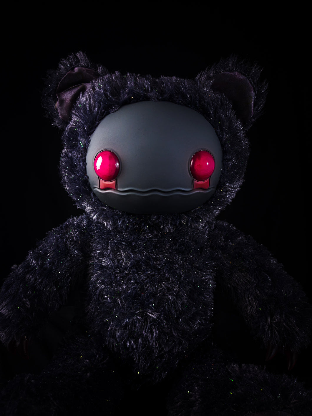 Fuzzy Furrington (Crimson Cuddles Ver.) - CRYPTCRITS Monster Art Doll Plush Toy