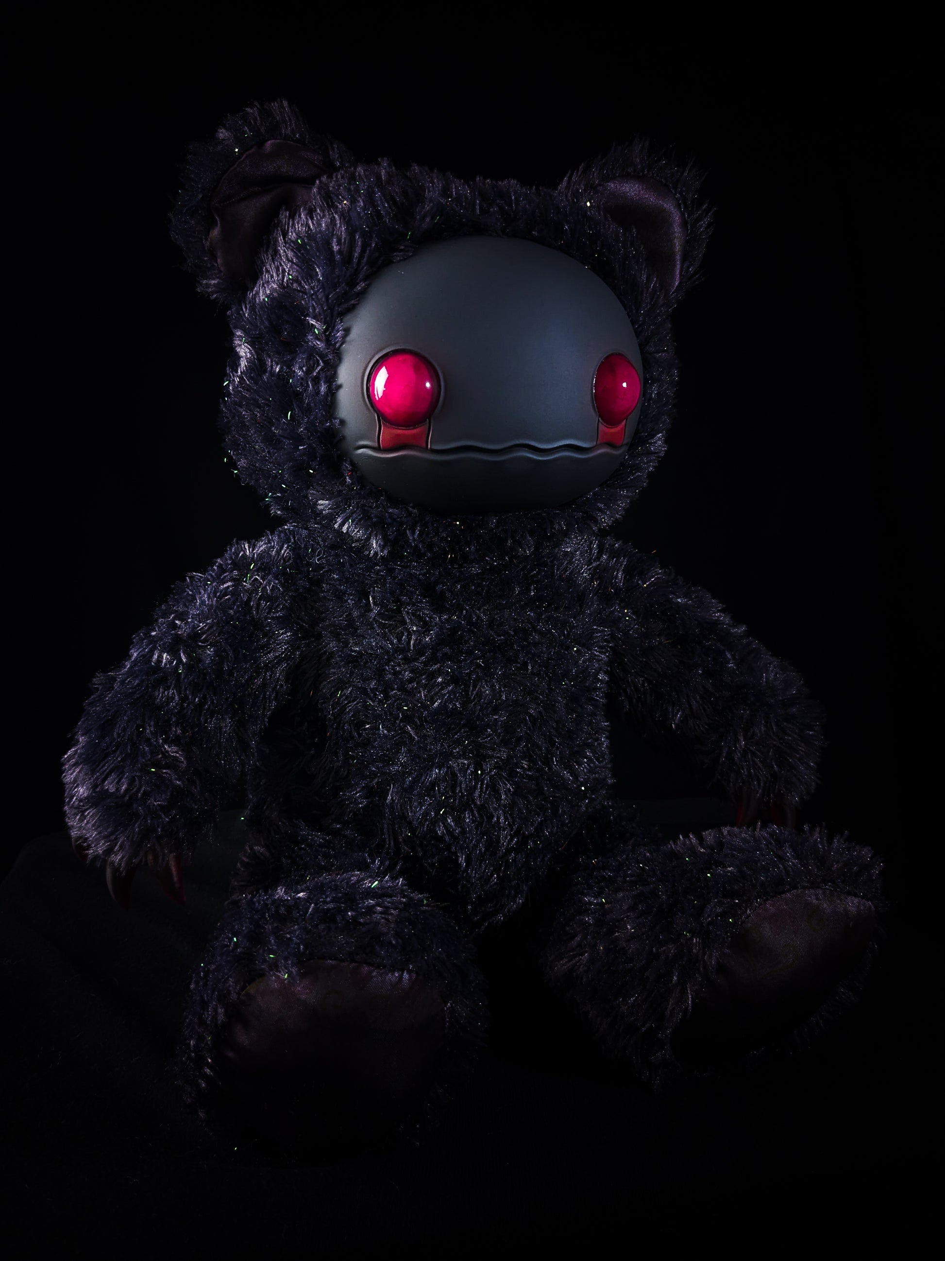 Fuzzy Furrington (Crimson Cuddles Ver.) - CRYPTCRITS Monster Art Doll Plush Toy