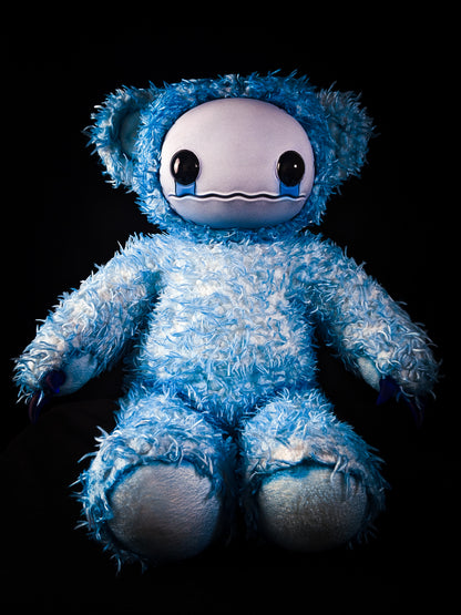 Fuzzy Furrington (Feelin' Blue Ver.) - CRYPTCRITS Monster Art Doll Plush Toy