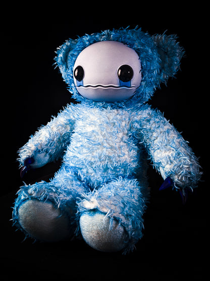 Fuzzy Furrington (Feelin' Blue Ver.) - CRYPTCRITS Monster Art Doll Plush Toy