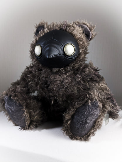 Ambroise (Shadow Surgeon Ver.) - CRYPTCRITS Monster Art Doll Plush Toy