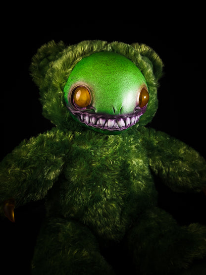 Friend (Green Gremlin ver.) - CRYPTCRITS Monster Art Doll Plush Toy