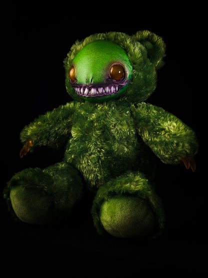 Friend (Green Gremlin ver.) - CRYPTCRITS Monster Art Doll Plush Toy