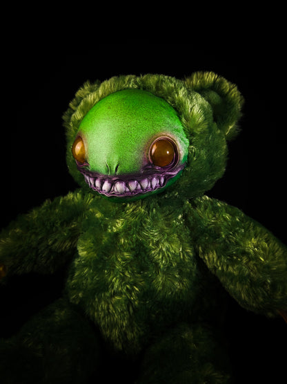 Friend (Green Gremlin ver.) - CRYPTCRITS Monster Art Doll Plush Toy
