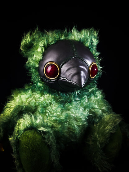 Ambroise (Green Serum Ver.) - CRYPTCRITS Monster Art Doll Plush Toy