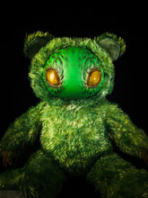 Load image into Gallery viewer, Holoth (Green Hell Ver.) - CRYPTCRITS Monster Art Doll Plush Toy
