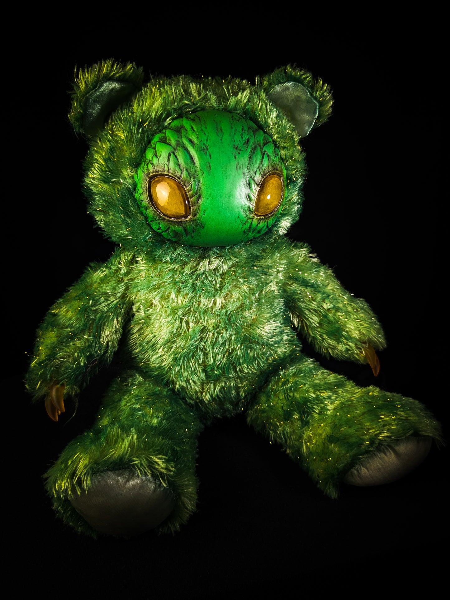 Holoth (Green Hell Ver.) - CRYPTCRITS Monster Art Doll Plush Toy